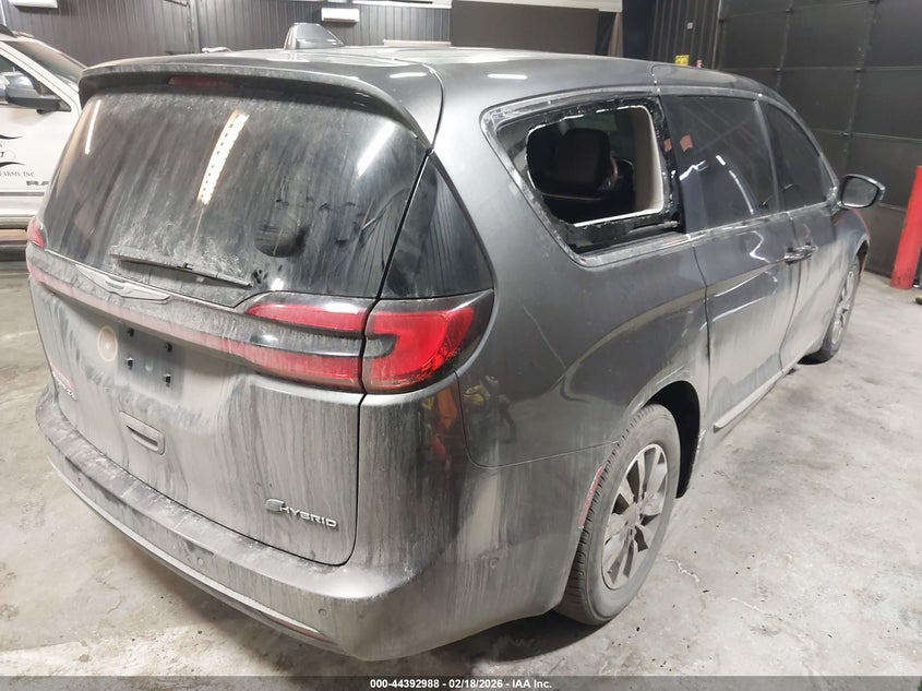 2022 Chrysler Pacifica Hybrid Limited