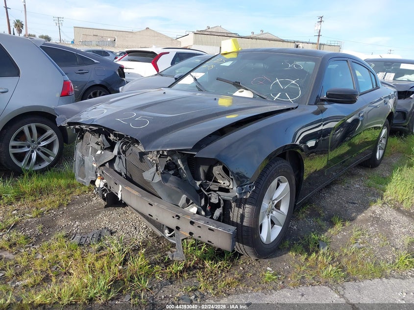 Vin: 2c3cdxbg2dh539696, lot: 44889594, dodge charger se 20132