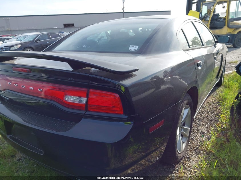 Vin: 2c3cdxbg2dh539696, lot: 44889594, dodge charger se 20134