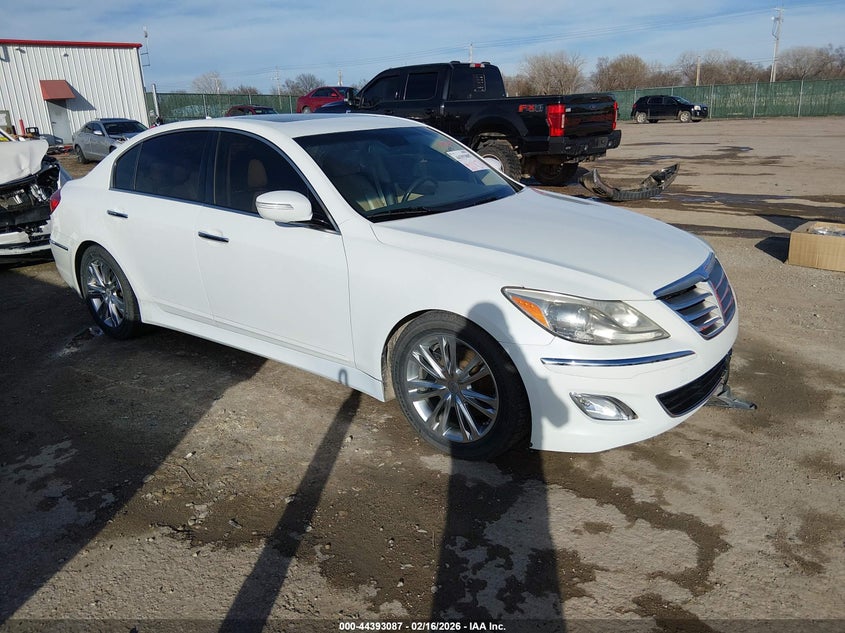 2013 Hyundai Genesis 3.8