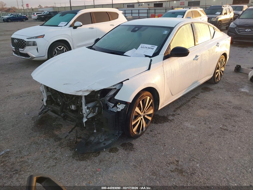 2022 Nissan Altima Sr Fwd