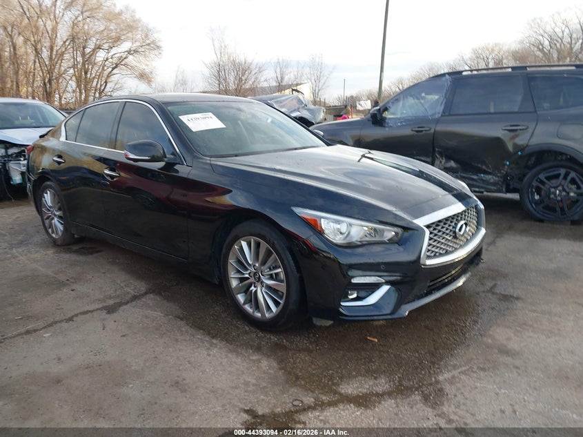2023 Infiniti Q50 Luxe Awd