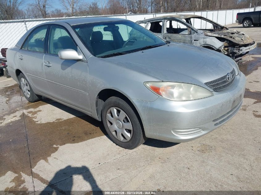 2004 Toyota Camry Le