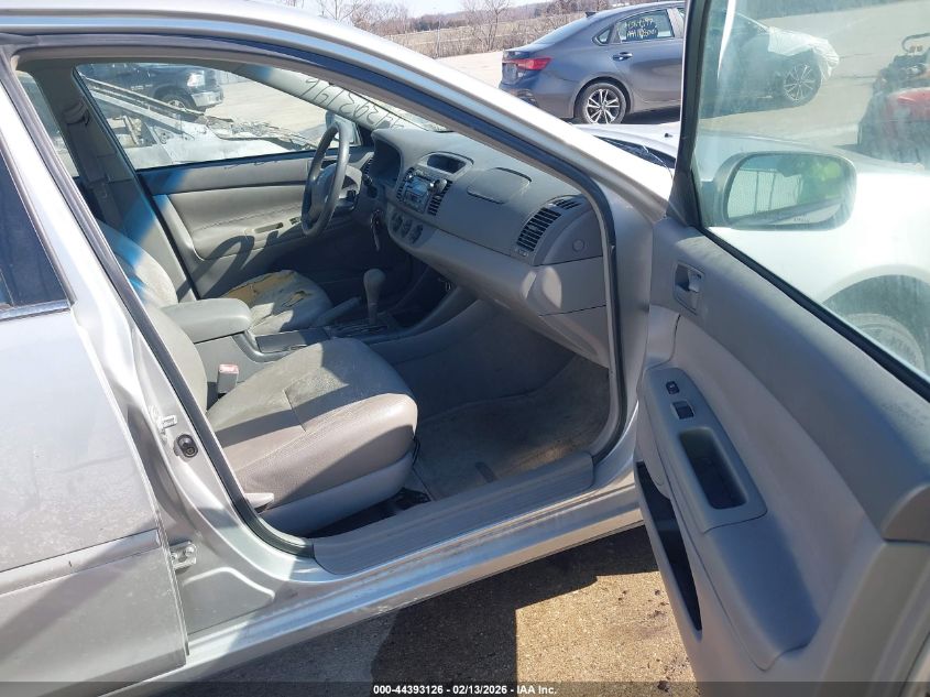 2004 Toyota Camry Le