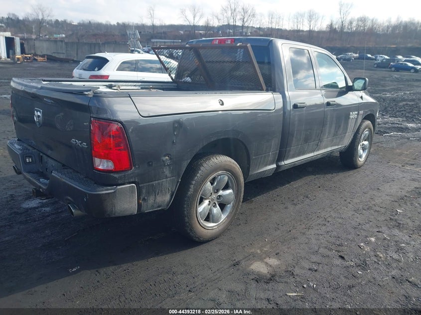 2017 Ram 1500 Express 4X4 6'4 Box