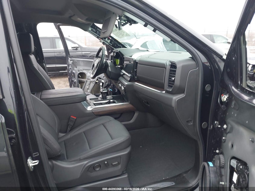 2025 GMC Sierra 1500 4Wd Short Box Slt