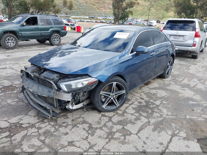 2021 Mercedes-Benz A 220