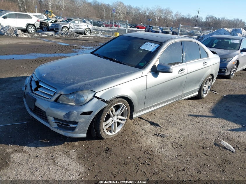 2012 Mercedes-Benz C 300 Luxury 4Matic/Sport 4Matic