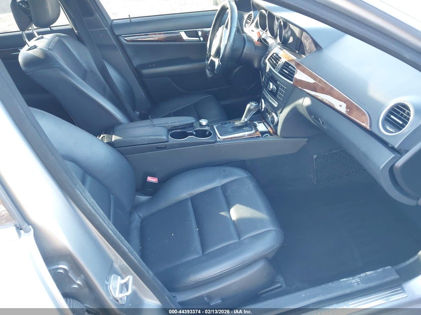 2012 Mercedes-Benz C 300 Luxury 4Matic/Sport 4Matic