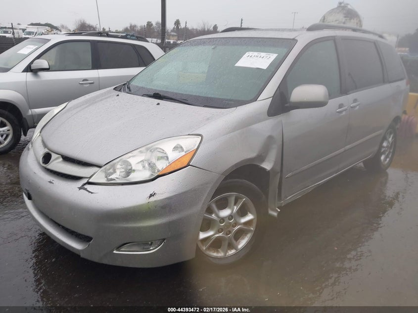 2006 TOYOTA SIENNA XLE · Photo 2