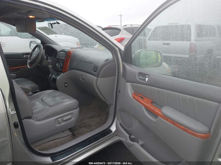 2006 TOYOTA SIENNA XLE · Photo 5