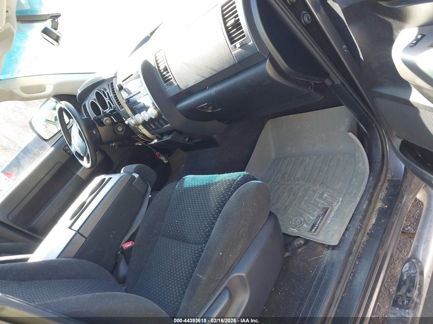 2013 Toyota Tundra Grade 5.7L V8