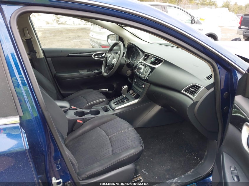 2017 NISSAN SENTRA auction photo 5