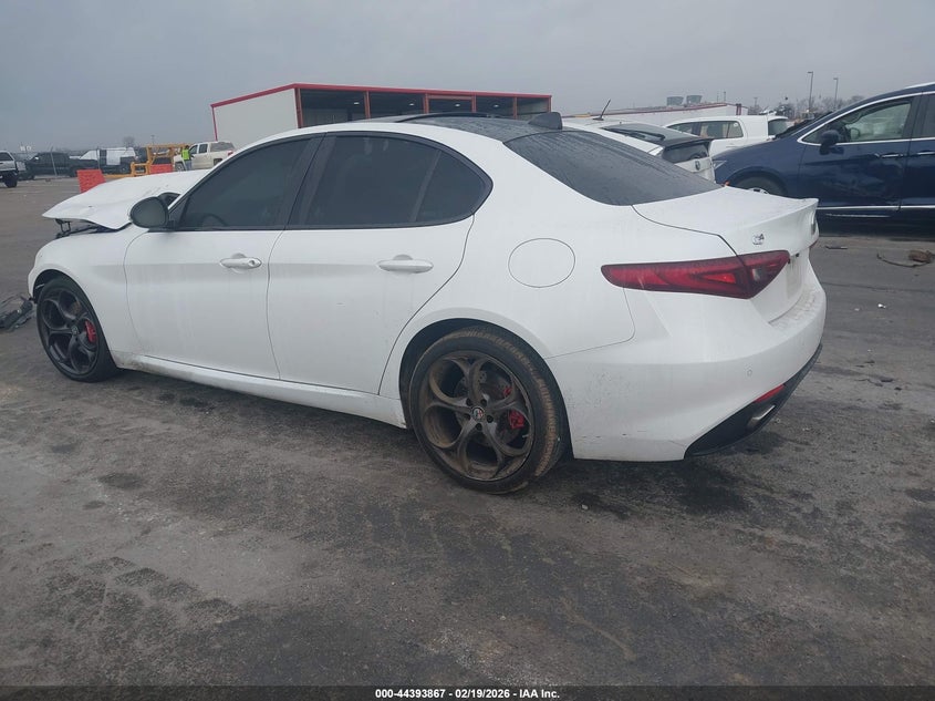 2018 Alfa Romeo Giulia Ti Sport Awd