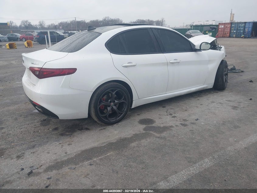 2018 Alfa Romeo Giulia Ti Sport Awd