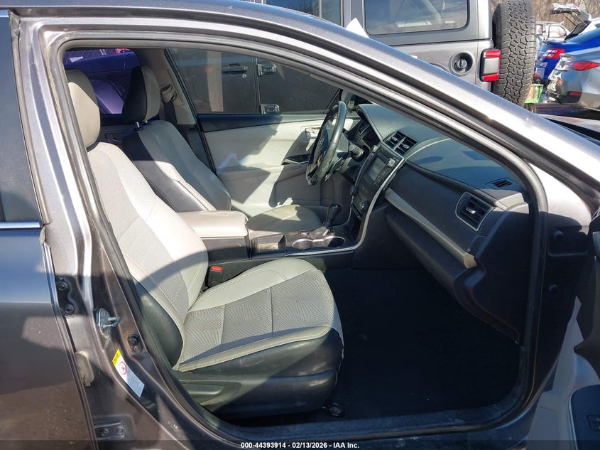 2016 Toyota Camry Se