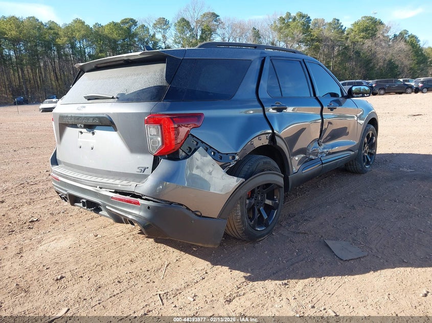 2021 Ford Explorer St