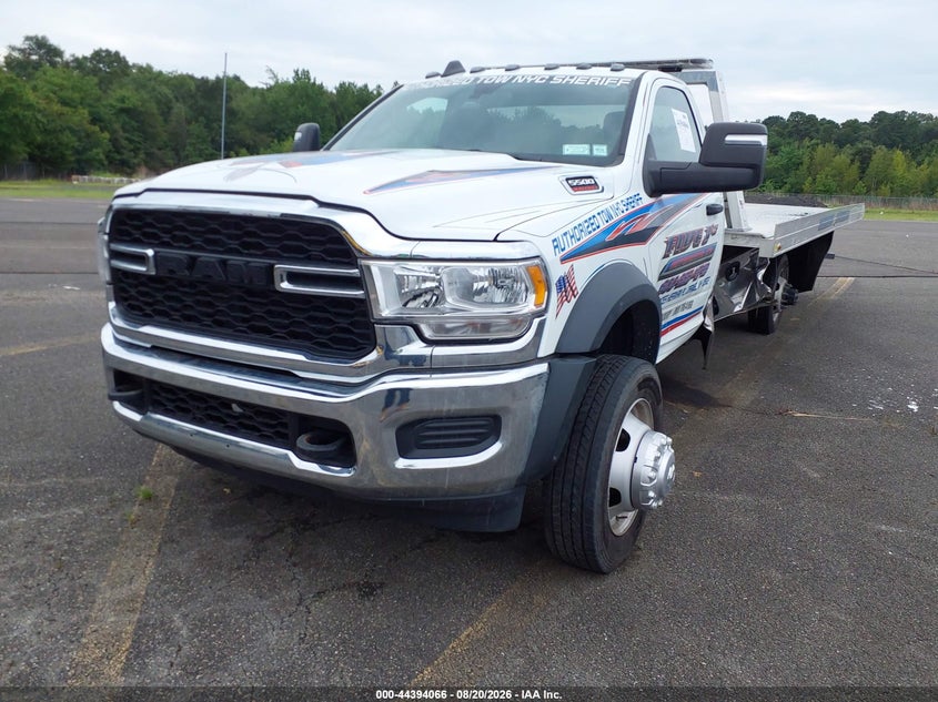 2024 RAM 5500 CHASSIS auction photo 2