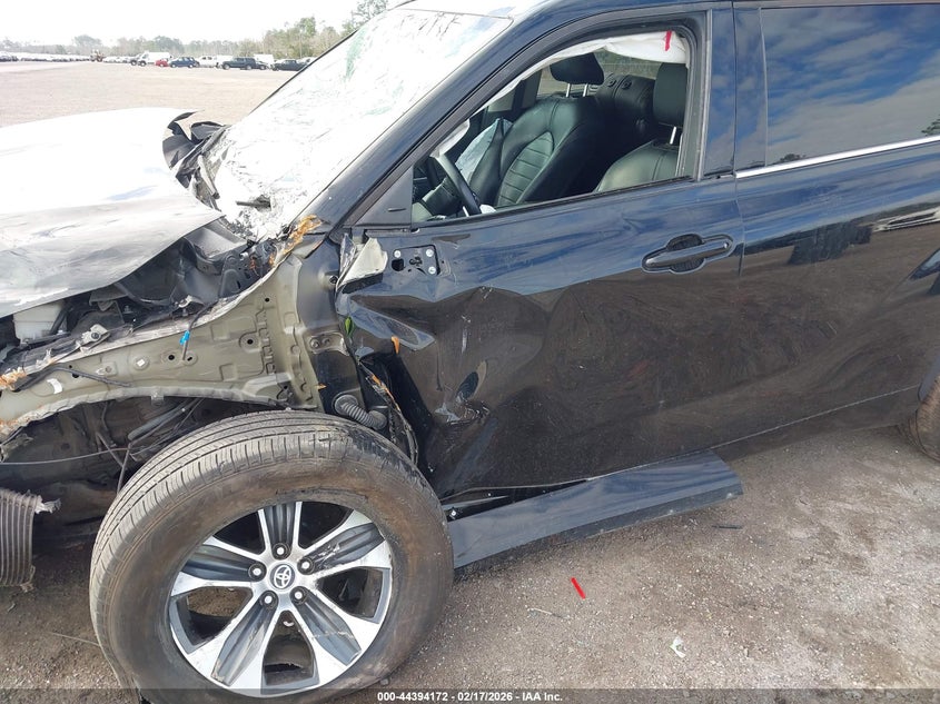 2021 Toyota Highlander Xle VIN: 5TDGZRBH0MS120301 Lot: 44394172