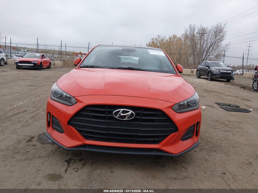 2019 Hyundai Veloster 2.0 Premium VIN: KMHTG6AF3KU005327 Lot: 44394228