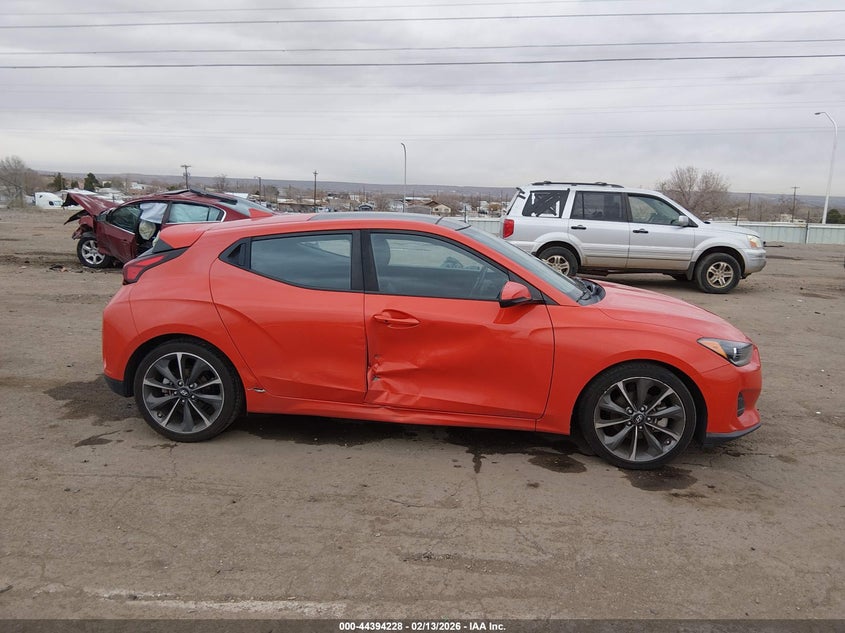 2019 Hyundai Veloster 2.0 Premium VIN: KMHTG6AF3KU005327 Lot: 44394228