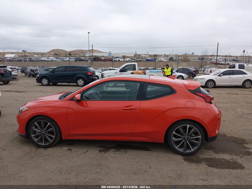 2019 Hyundai Veloster 2.0 Premium VIN: KMHTG6AF3KU005327 Lot: 44394228