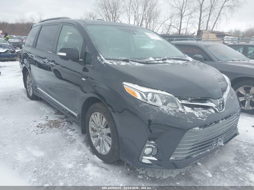 2019 Toyota Sienna Limited Premium 7 Passenger