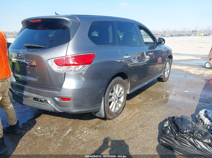 2015 Nissan Pathfinder S