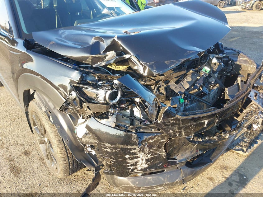 2023 Mazda Cx-30 2.5 Turbo Premium VIN: 3MVDMBDY4PM587679 Lot: 44394350