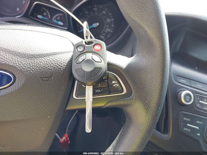 2018 Ford Focus Se VIN: 1FADP3FE0JL216311 Lot: 44394582