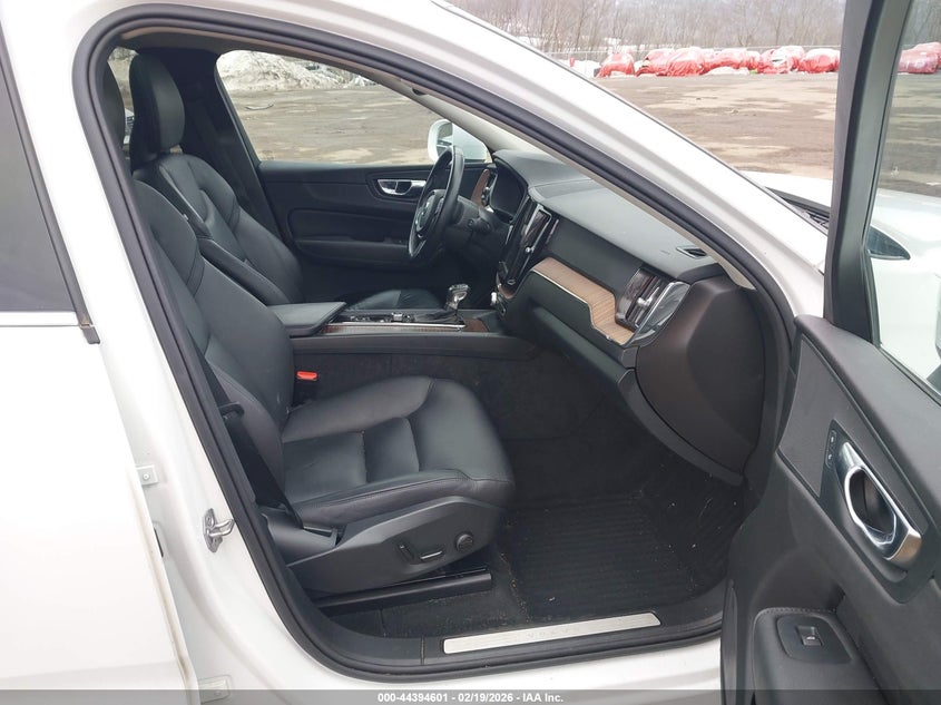 2021 Volvo Xc60 T5 Momentum