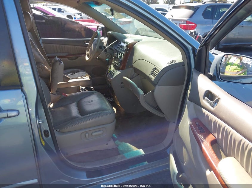 2005 Toyota Sienna Xle