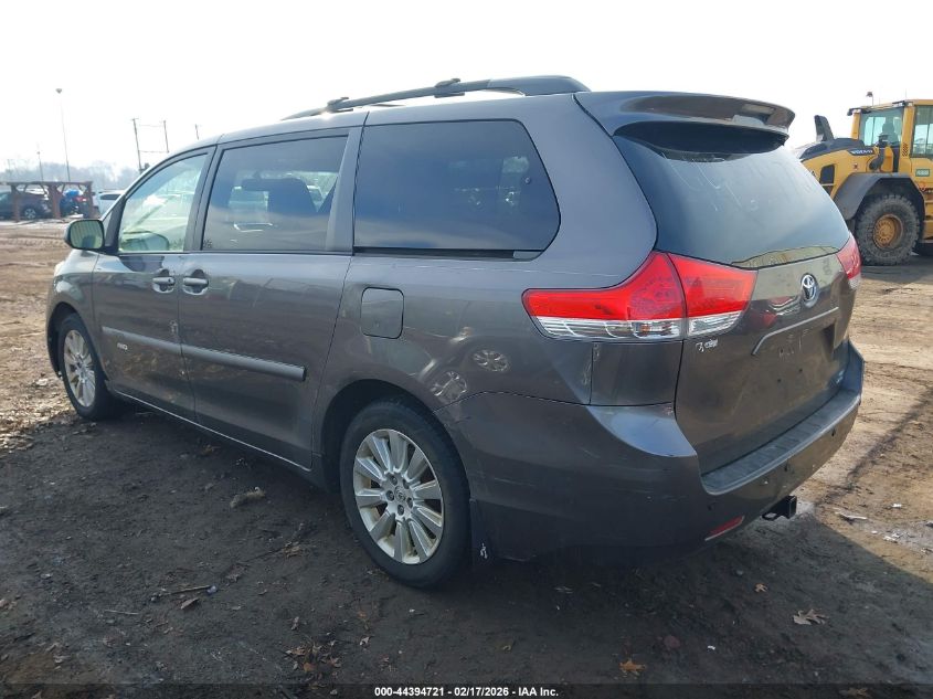 2014 Toyota Sienna Le 7 Passenger