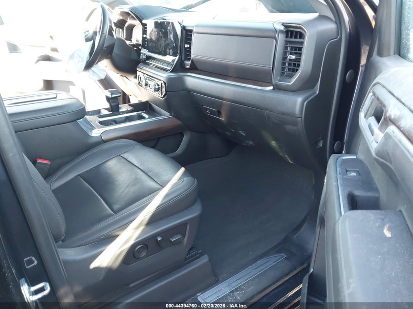 2022 GMC Sierra 1500 4Wd Short Box Slt