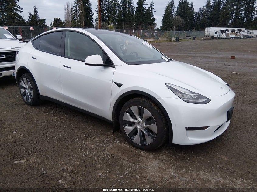 2022 Tesla Model Y Long Range Dual Motor All-Wheel Drive