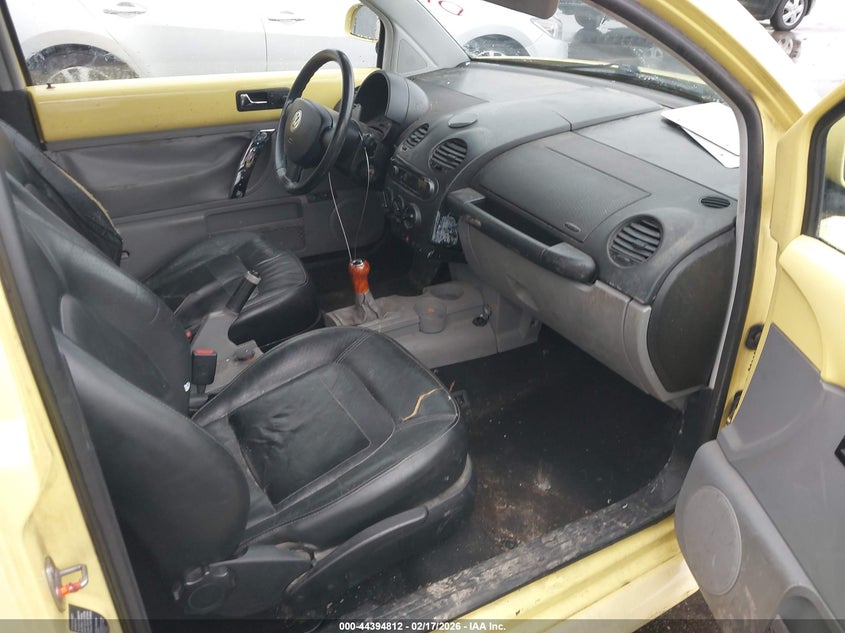 2000 Volkswagen New Beetle Glx