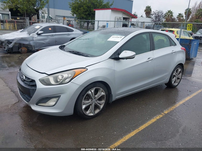 2013 Hyundai Elantra Gt Base W/Blue