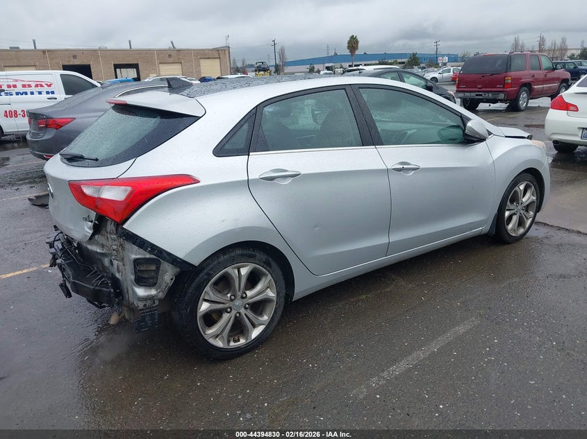2013 Hyundai Elantra Gt Base W/Blue