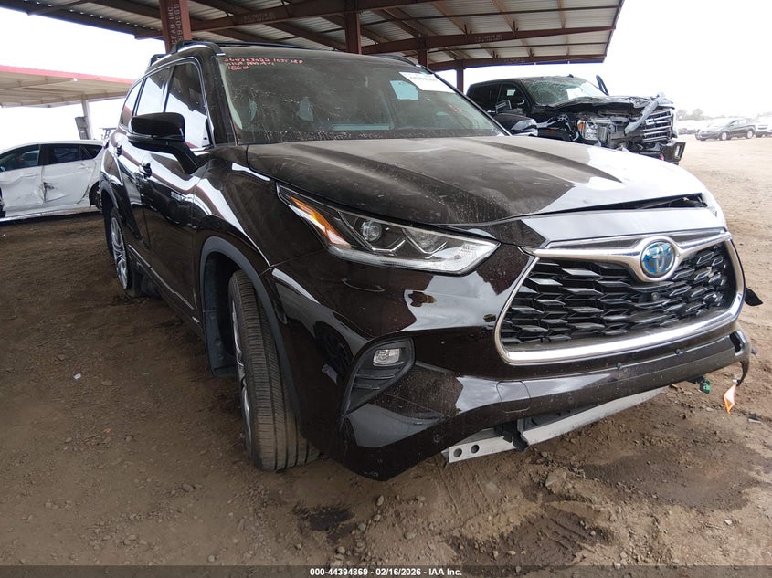 2020 Toyota Highlander Hybrid Platinum