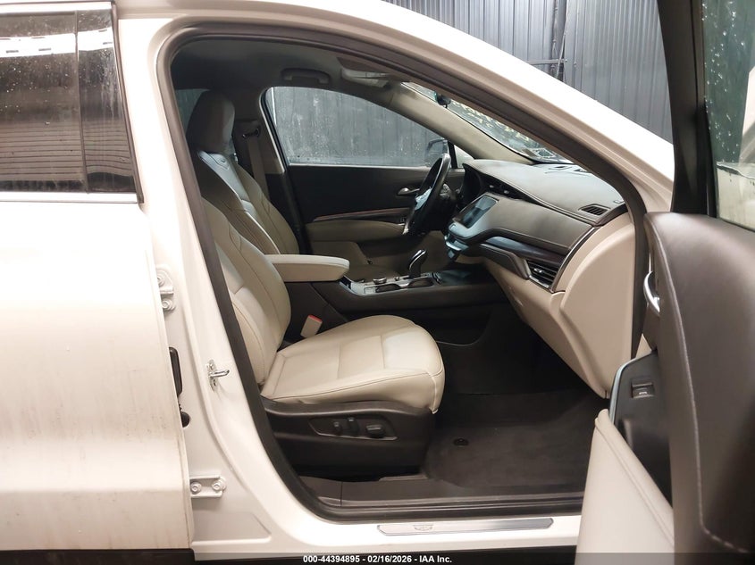 2022 Cadillac Xt4 Awd Luxury