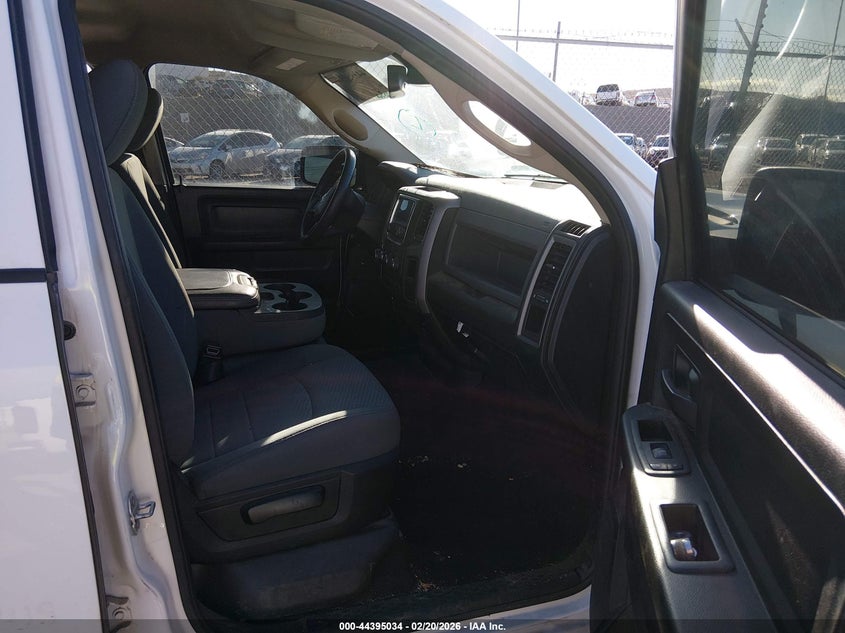 2020 Ram 1500 Classic Tradesman 4X4 6'4 Box