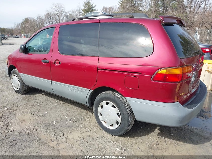 1998 Toyota Sienna Le