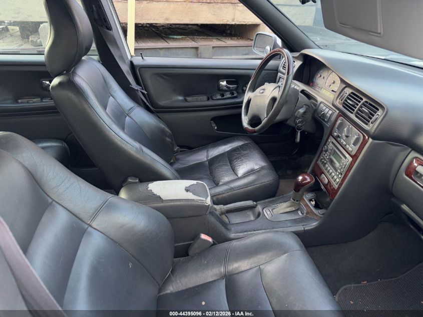 2000 Volvo V70 Xc/Se