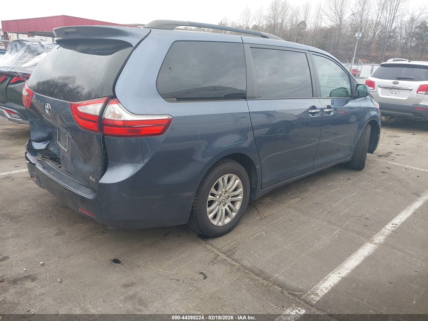 2017 Toyota Sienna Xle 8 Passenger