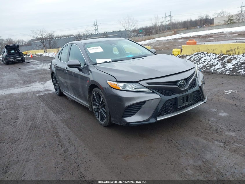 2020 Toyota Camry Xse