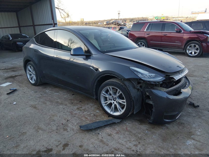 2021 Tesla Model Y Long Range Dual Motor All-Wheel Drive