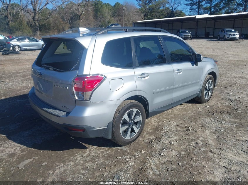 Vin: jf2sjagc6jh492629, lot: 44891924, subaru forester 2.5i premium 20184