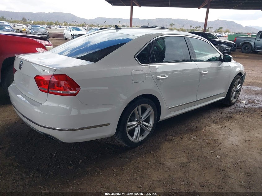 2012 Volkswagen Passat 3.6L V6 Sel Premium