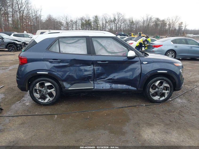2022 Hyundai Venue Limited VIN: KMHRC8A34NU141431 Lot: 44395489