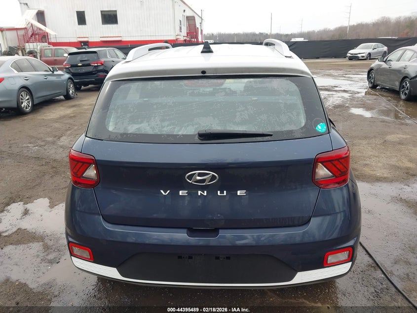 2022 Hyundai Venue Limited VIN: KMHRC8A34NU141431 Lot: 44395489